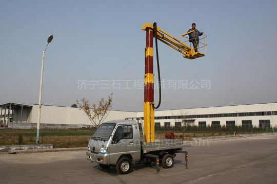 點擊查看詳細信息<br>標題：小型高空作業車 閱讀次數：2345